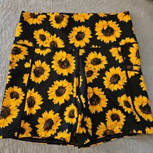CVG Sunflower 5 inch Shorts - size S